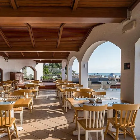 אתר נופש Creta Maris 5*